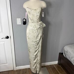 V. Chapman The June Dress in Sage Tapestry, 6